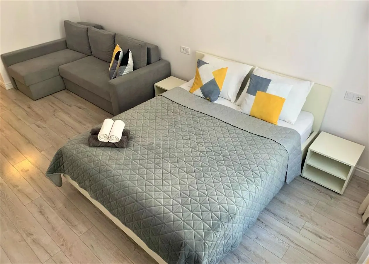 Iris Apartment On Popovich Leópolis