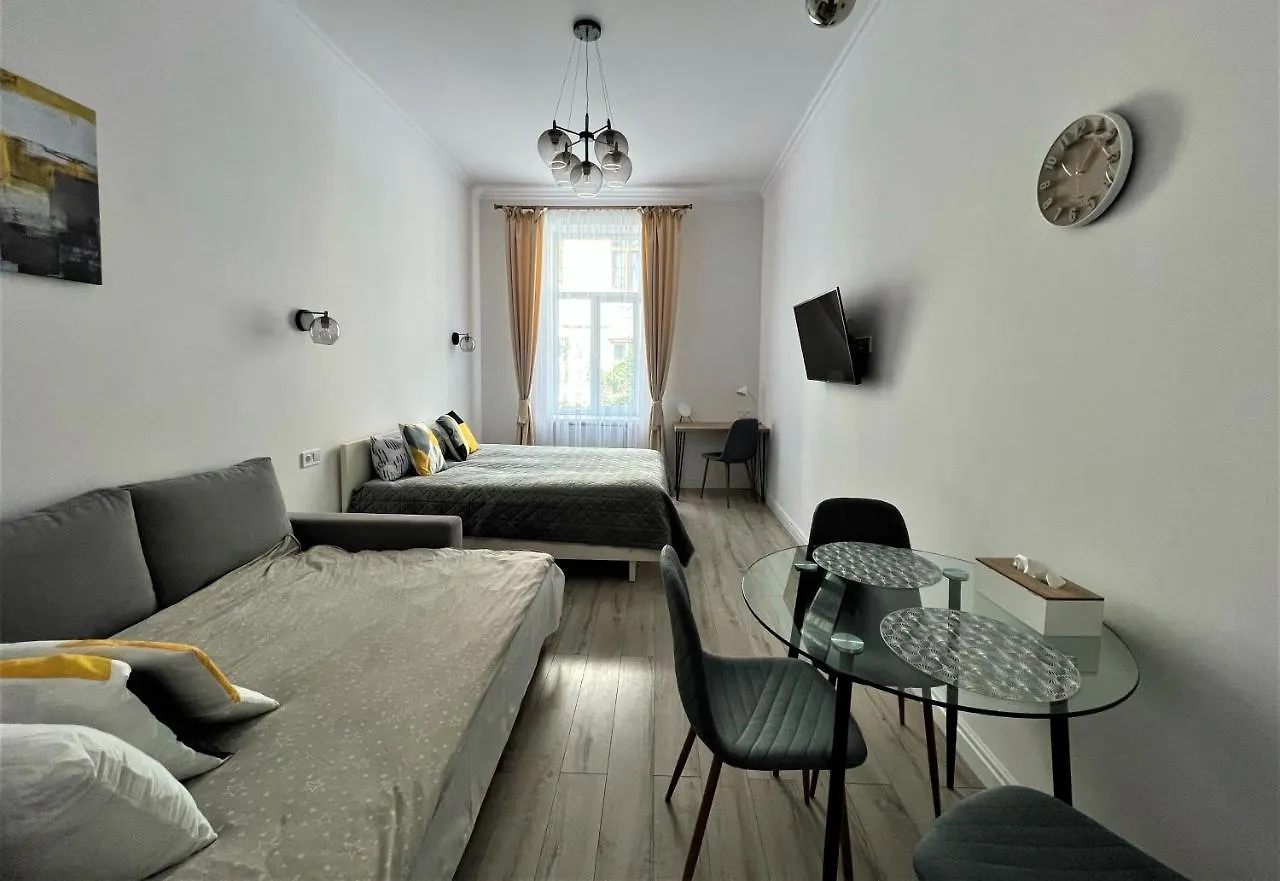 Iris Apartment On Popovich Leópolis